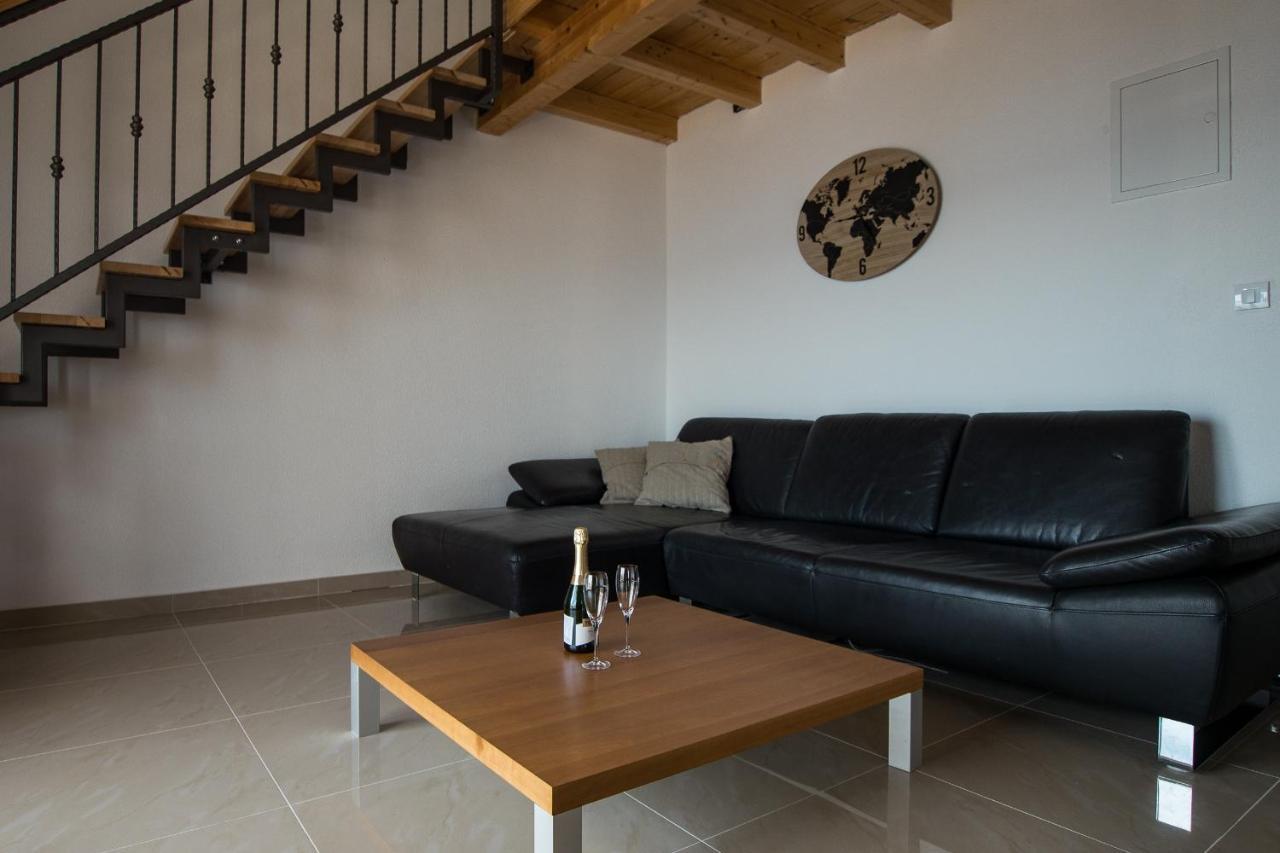 Villa Stipe Jesenice (Split-Dalmatia) Exterior foto